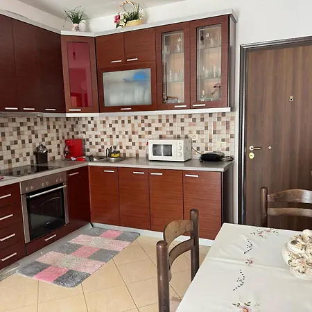 Lika Sea View Apartment Sarande